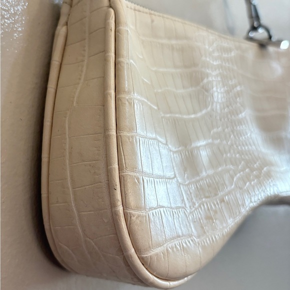 JW PEI Ivory Croc-Embossed ‘EVA’ Baguette Shoulder Bag - Picture 8 of 16